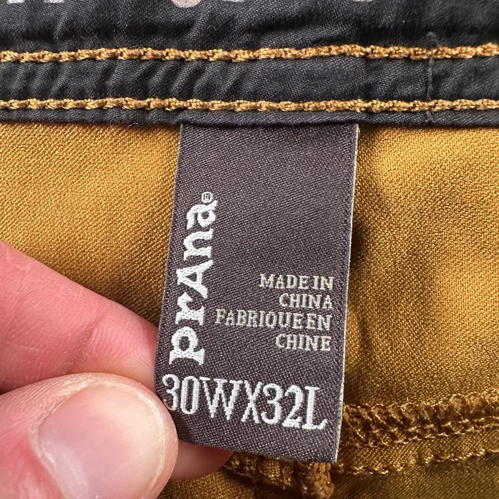 Prana Convertible Cargo Pants Mens 30x32 Mustard Zip Off Lightweight Nylon - Picture 5 of 15